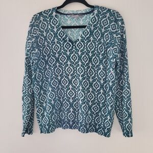 Daniel Rainn Green and White V-Neck Sweater